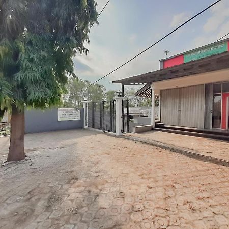 Wisma Asri Syariah Majalengka Redpartner Dawuhan Eksteriør billede